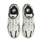 Women's Zoom Vomero 5 Shoes with Reflective Accents