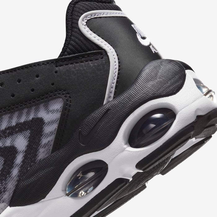 Nike Air Max TW DQ0296-001 Sneakers Kids Black White Athletic Running Shoes