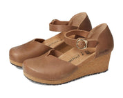 Women's Mary Ring-Buckle Clog In Cognac