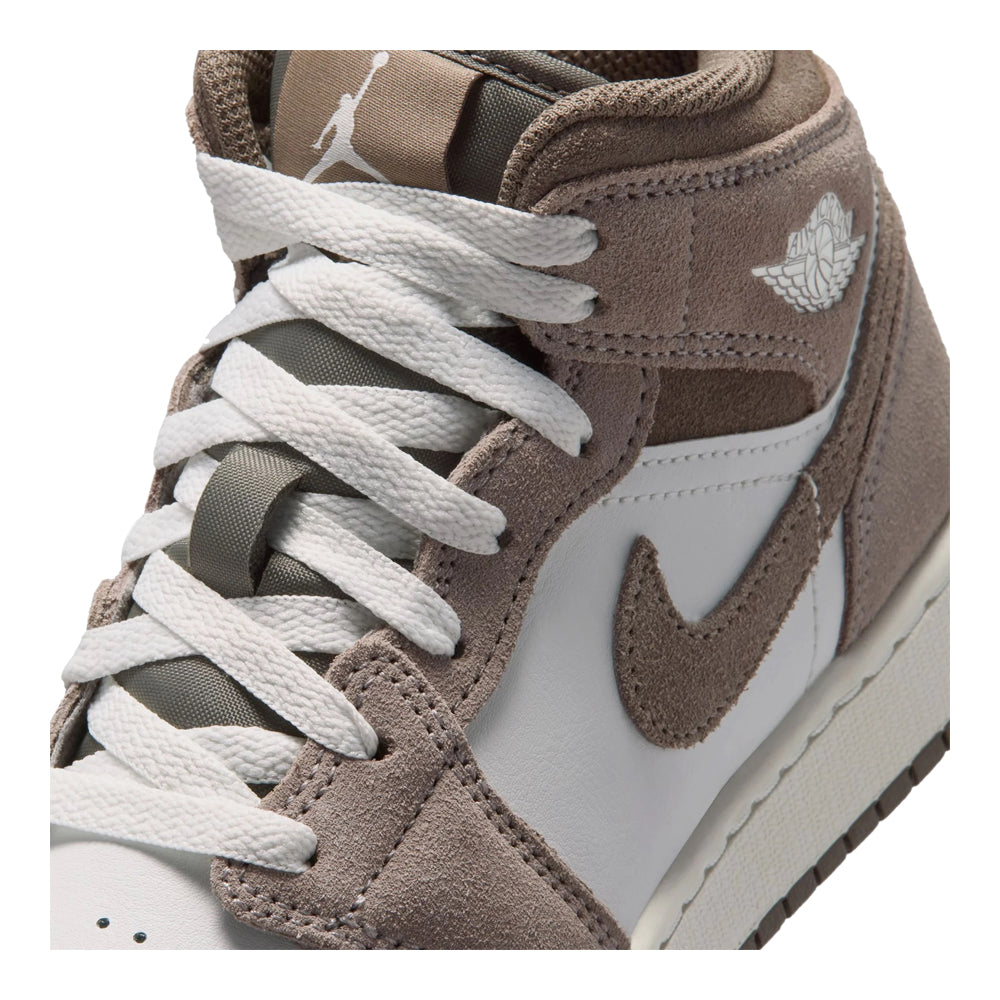 Air Jordan 1 Mid Big Kids' Sneakers