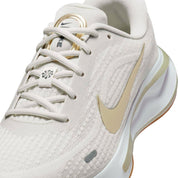 Women's Nike Journey Run Phantom / Sail / Gum Light Brown / Neutral Olive FJ7765-003