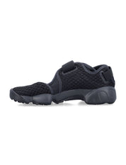 Air Rift Split Toe Black Sneakers