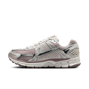 Women's Zoom Vomero 5 Shoes