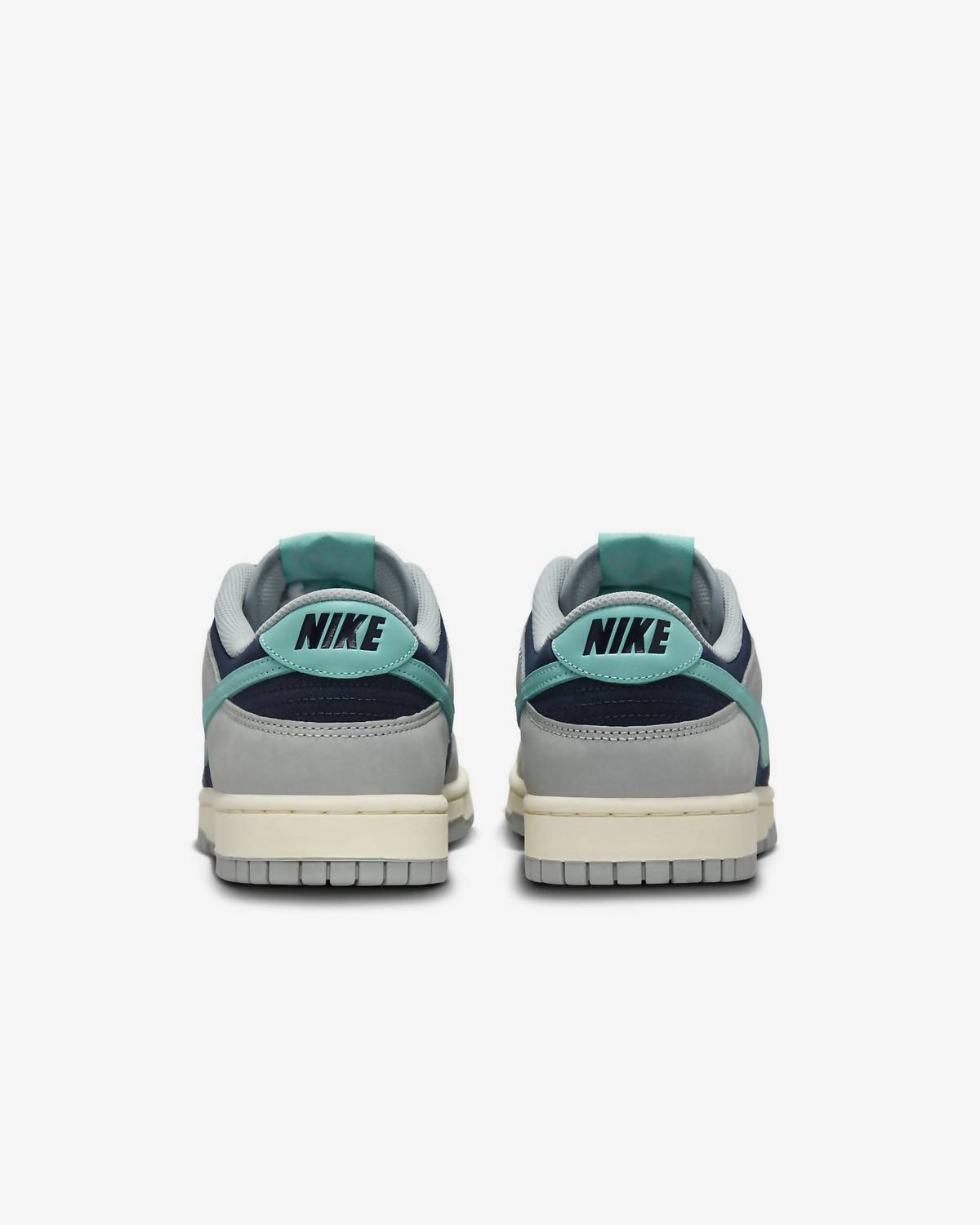 Men's Dunk Low Retro Premium Sneakers In Light Pumice/dark Obsidian/coconut Milk