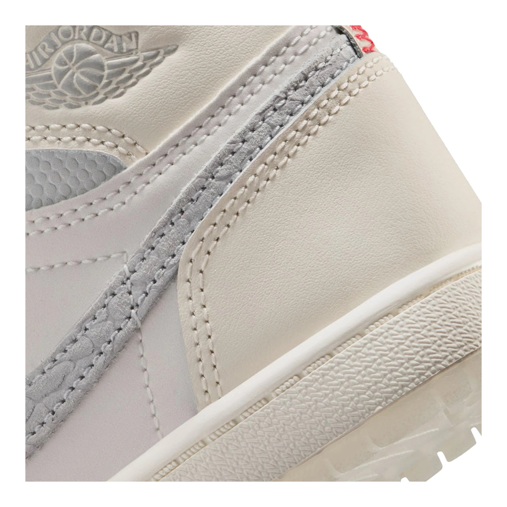 Air Jordan 1 Retro High OG Little Kids' Sneakers