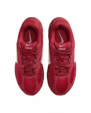 Women's V5 Rnr Sneakers In Team Crimson