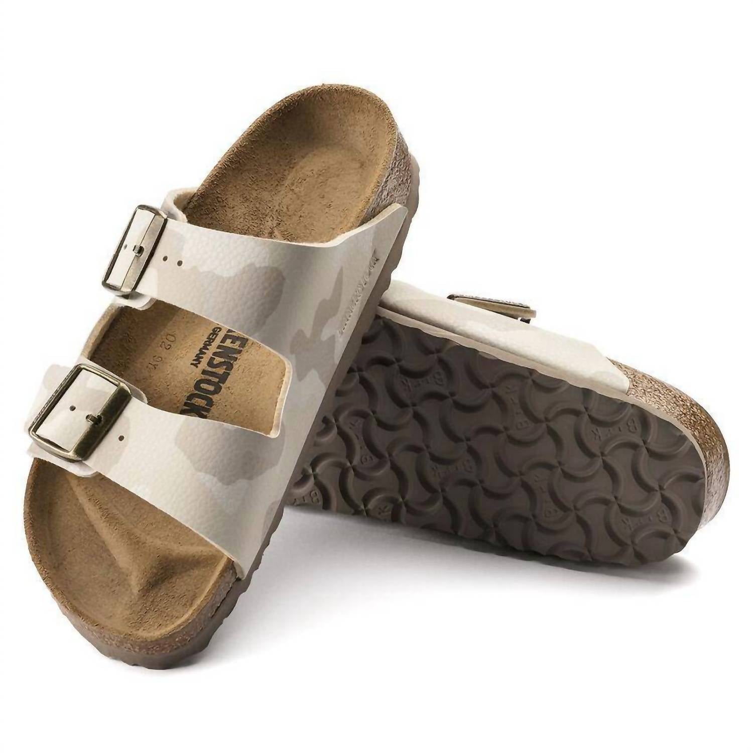 Women's Arizona Desert Soil Hard Footbed In Camo Sand Birko Flor