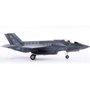 Academy 1/72 F-35A Seven Nation Air Force Kit with Decals
