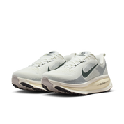 Women's Vomero 18 Road Running Shoes (Extra Wide)