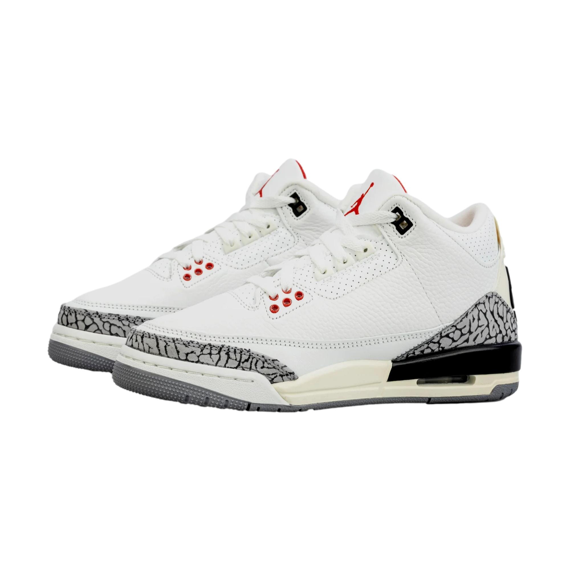Grade-School Nike Air Jordan 3 Retro Summit White / Fire Red - Black DM0967-100