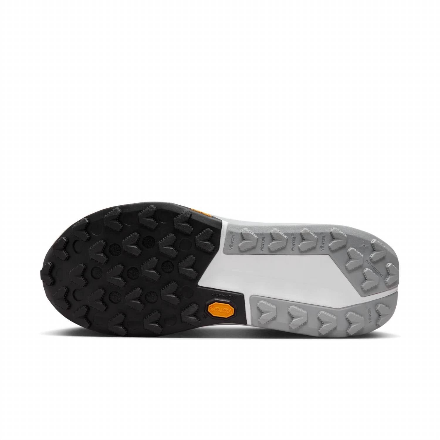 Women's Zegama Trail 2 Running Shoes In Black/white/wolf Gray