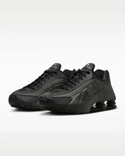 Nike Shox R4 HQ1988-001 Sneakers Black Low Top Running Shoes LIQ370
