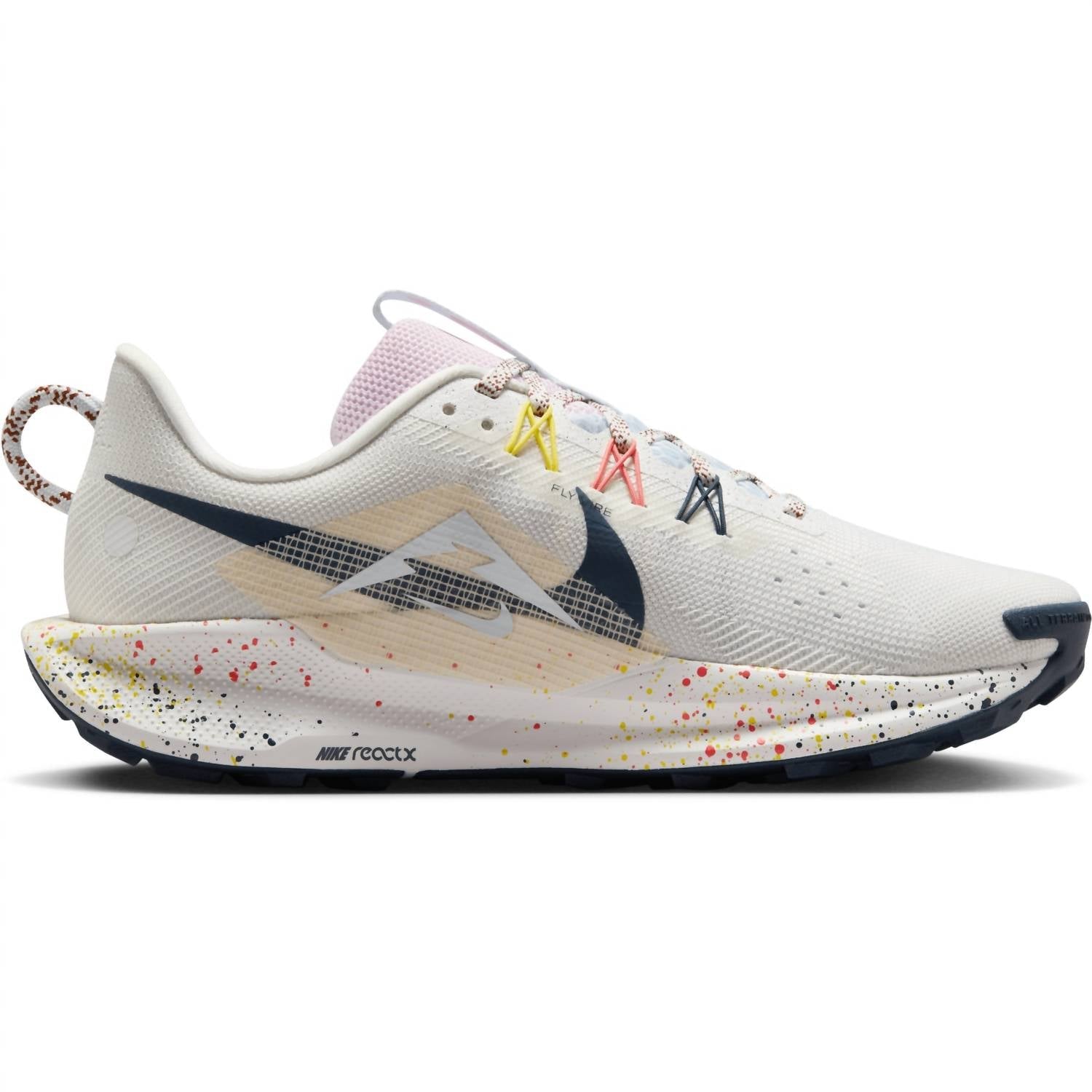 Women's Pegasus Trail 5 Shoes In Summit White