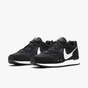 Men's Nike Venture Runner CK2944-002 Sneakers Black White Lace Up Running Shoes