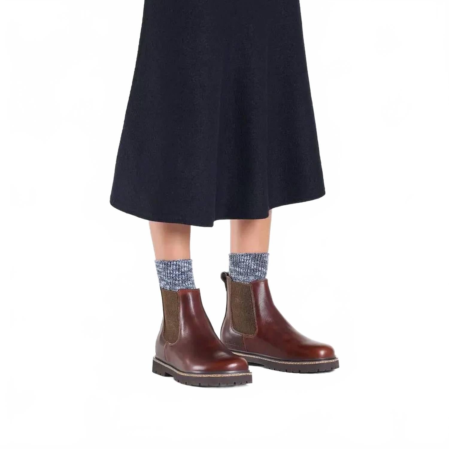 Women's Highwood Chelsea Boot In Chocolate Leather