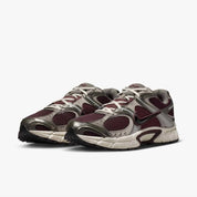 Men's V5 Rnr Sneakers In Burgundy Crush Black College Grey