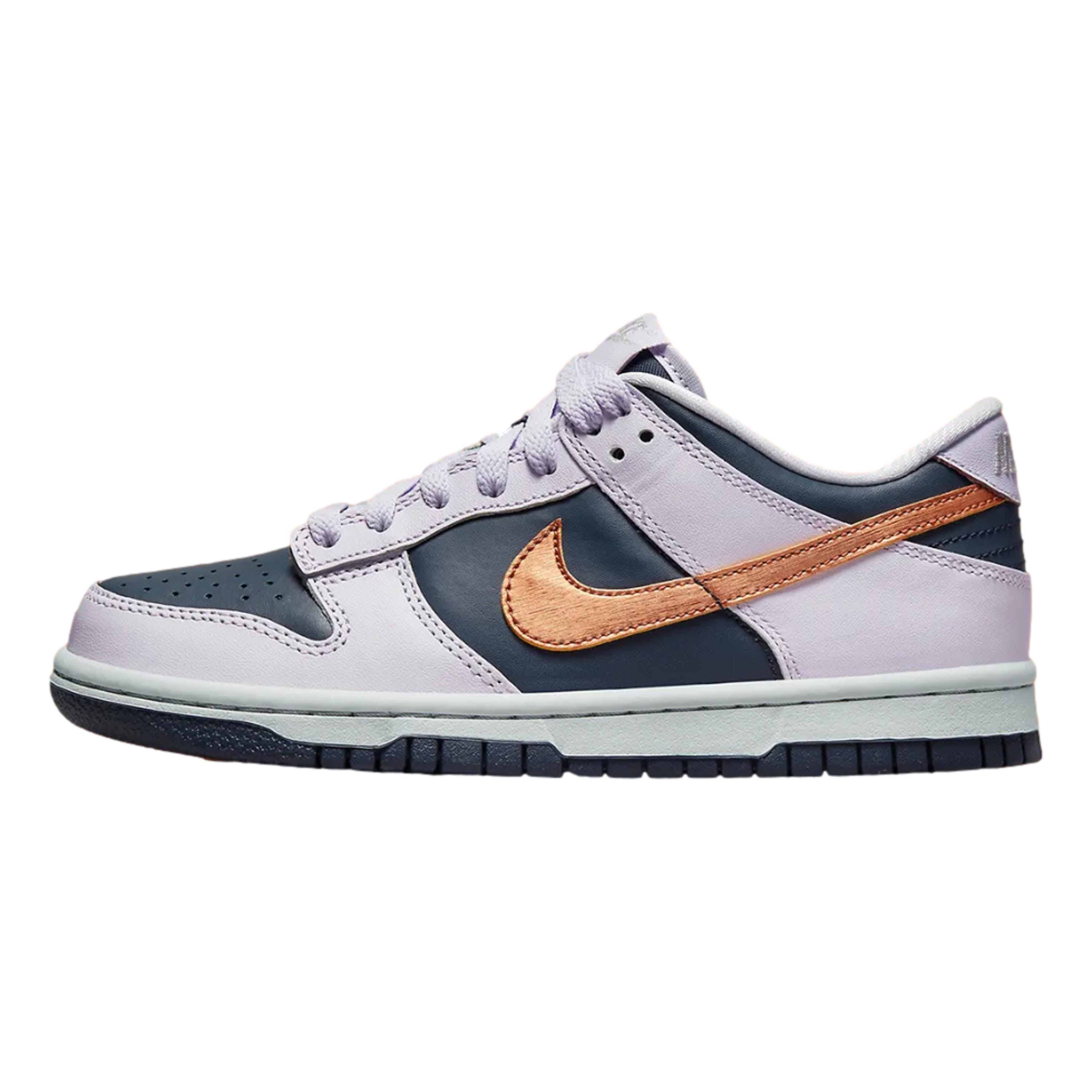 Grade-School Nike Dunk Low SE Thunder Blue/Metallic Copper DX1663-400