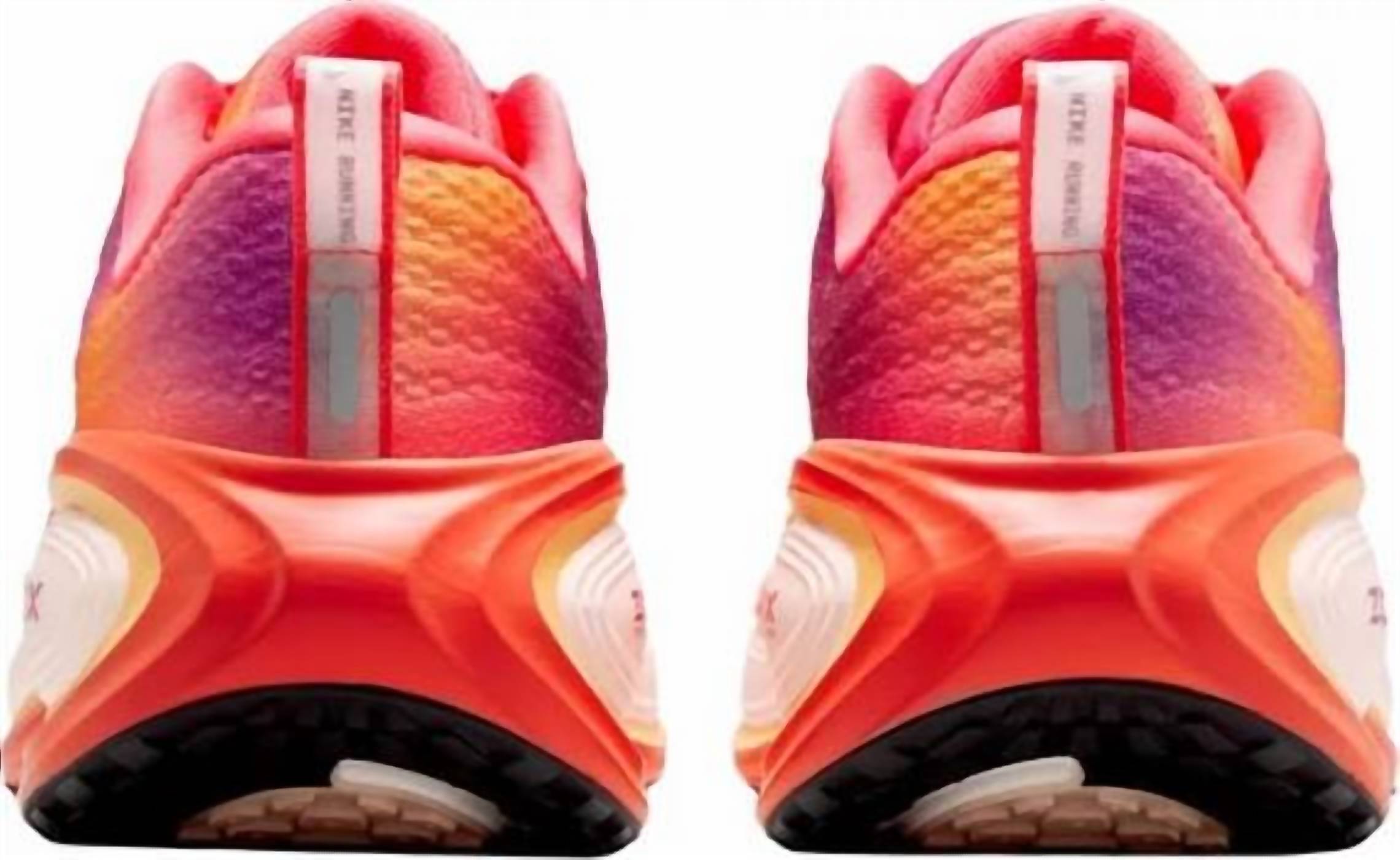 Women's Vomero Plus Shoe In Sunset