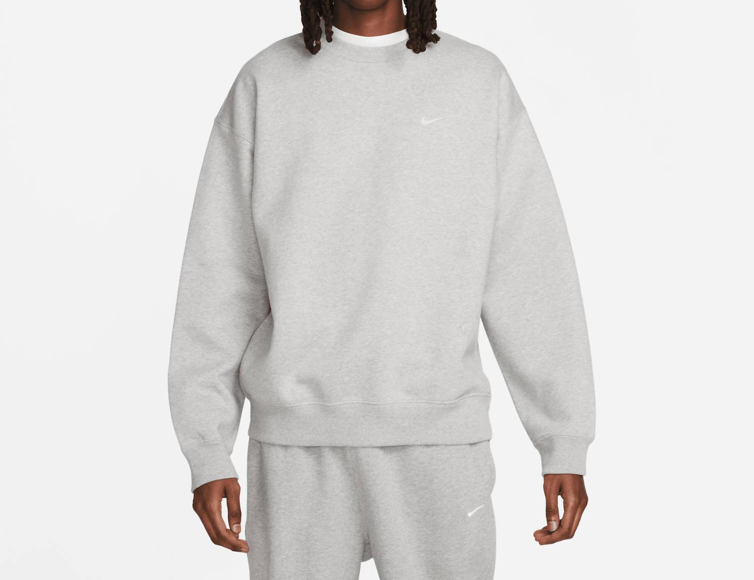 Solo Swoosh Fleece Crew Sweatshirt In Dark Heather Grey