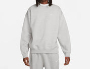 Solo Swoosh Fleece Crew Sweatshirt In Dark Heather Grey