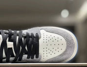 Men's Air Jordan 1 Retro High Og Sneaker In Cool Grey/black-Sail