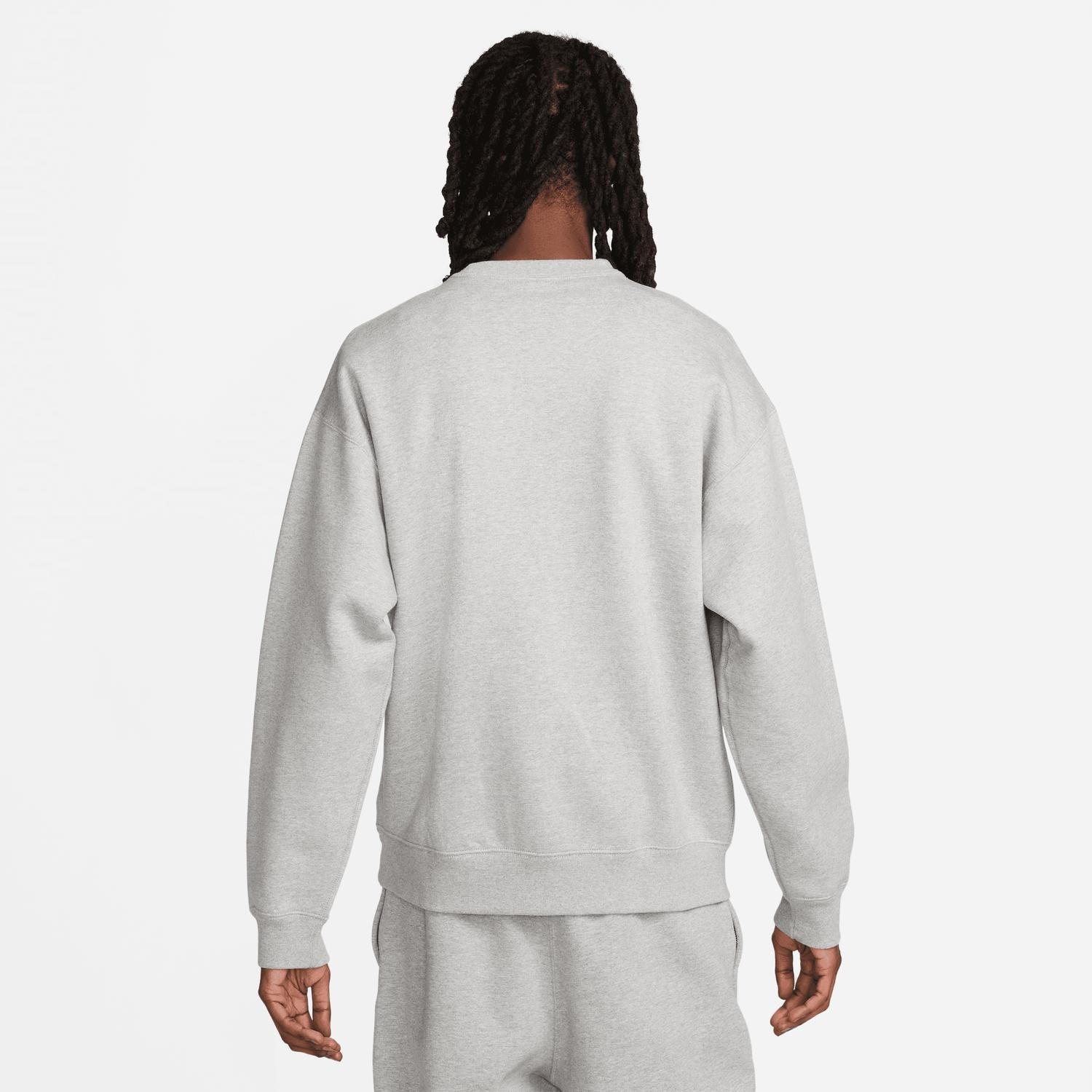 Solo Swoosh Fleece Crew Sweatshirt In Dark Heather Grey