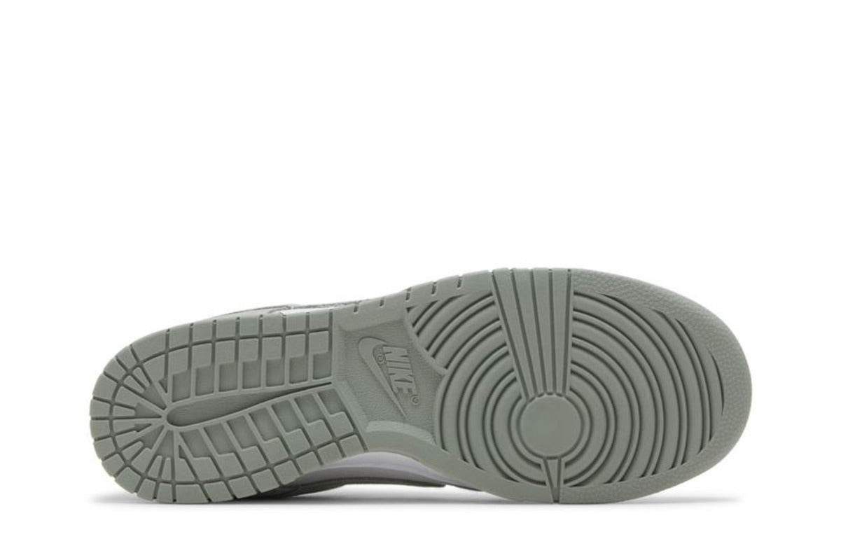 Nike Dunk Low SE White Light Pumice