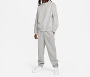 Solo Swoosh Fleece Crew Sweatshirt In Dark Heather Grey