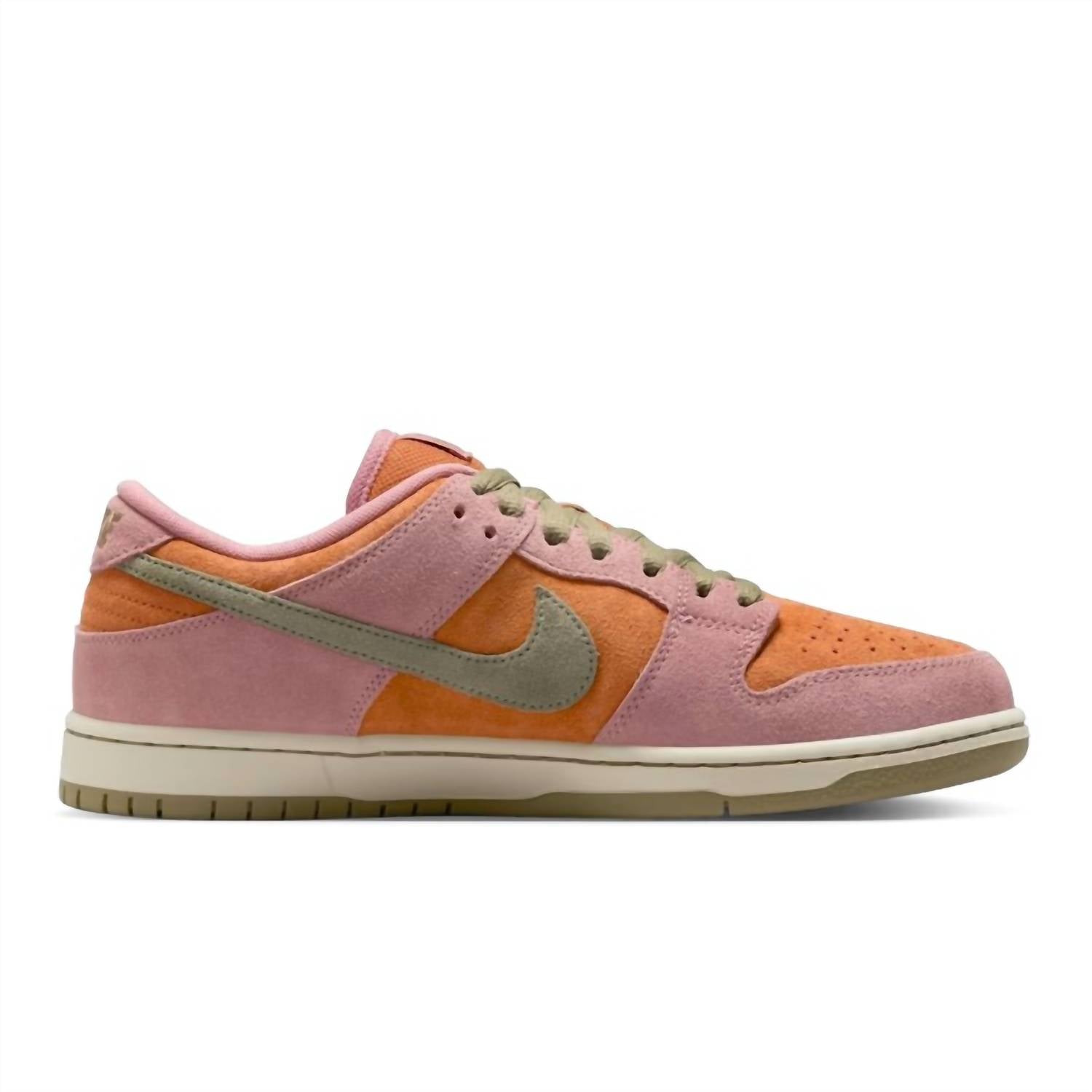 Men's Sb Dunk Low Pro Skate Shoes In Red Stardust
