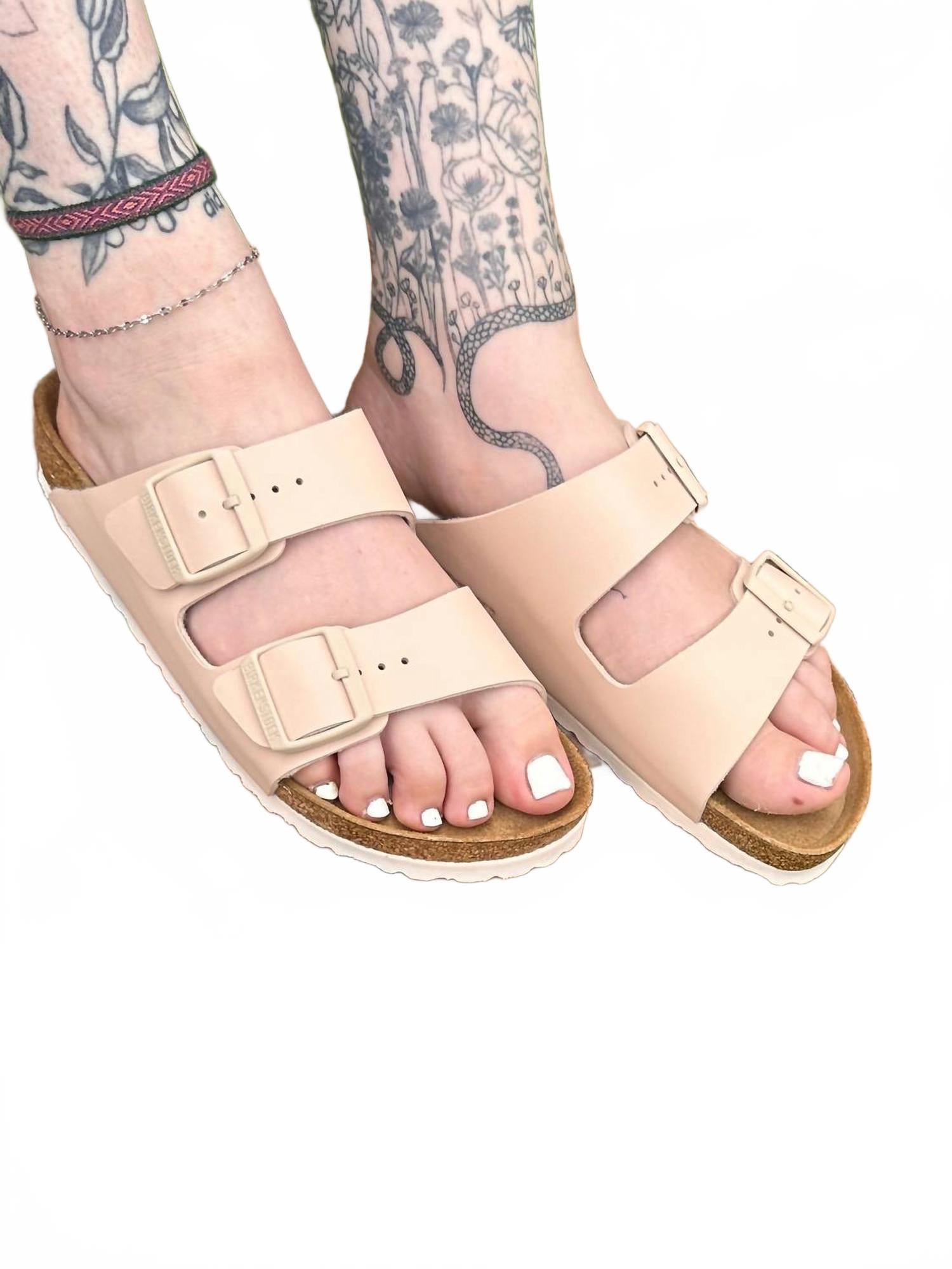 Women's Arizona Birko-Flor Sandals In New Beige