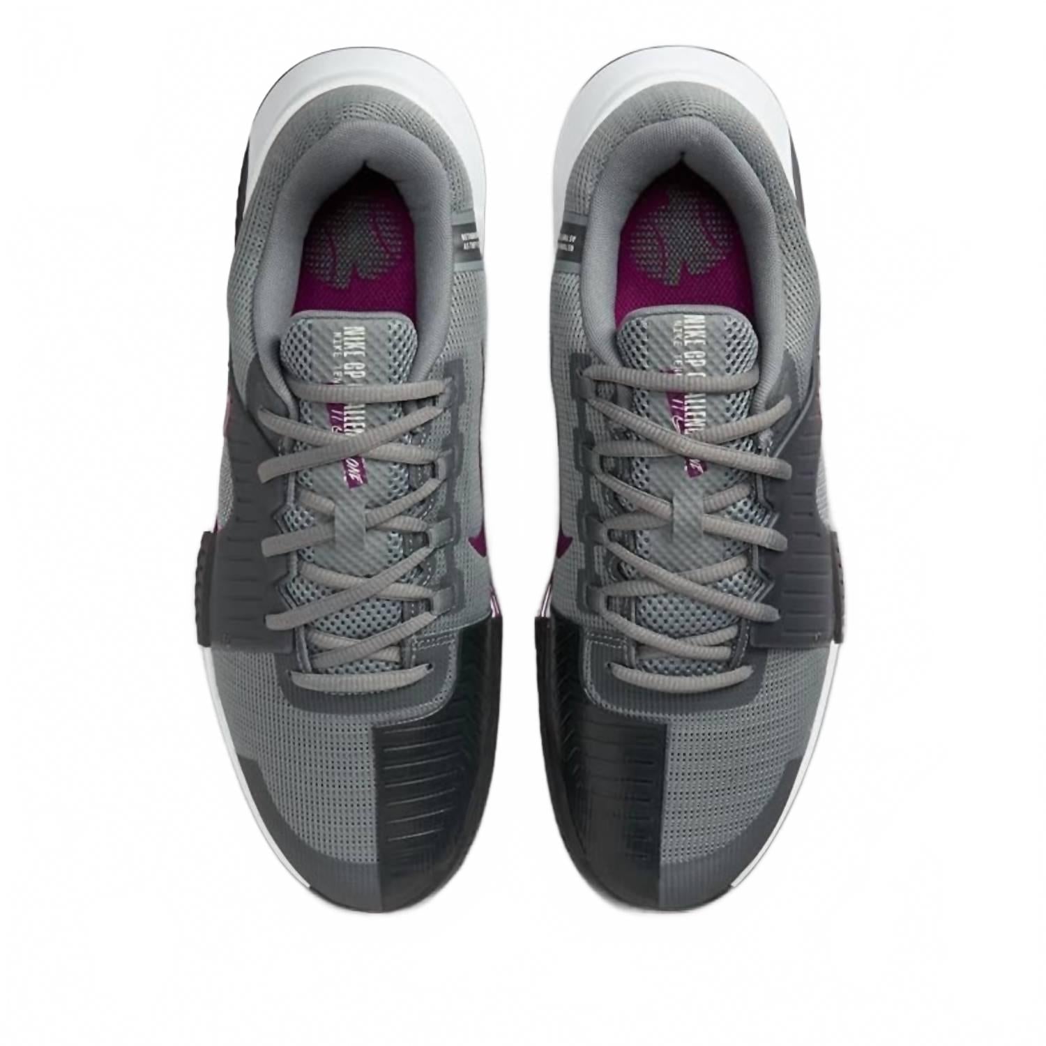 Men's Zoom Gp Challenge 1 Hc Tennis Shoe In Smoke Grey/sangria