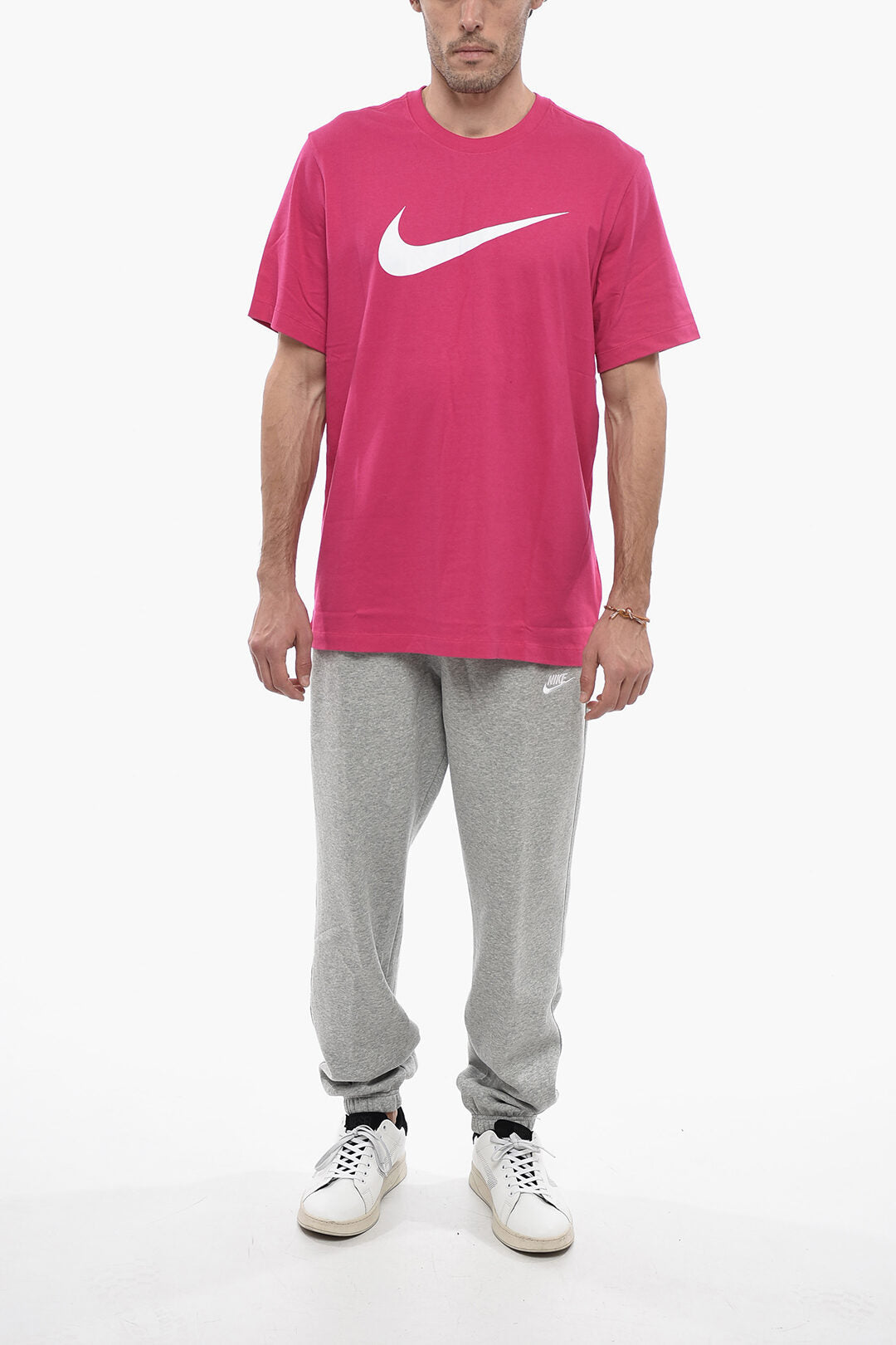 Nike Crew-Neck ICON SWOOSH T-shirt with Print on the Front