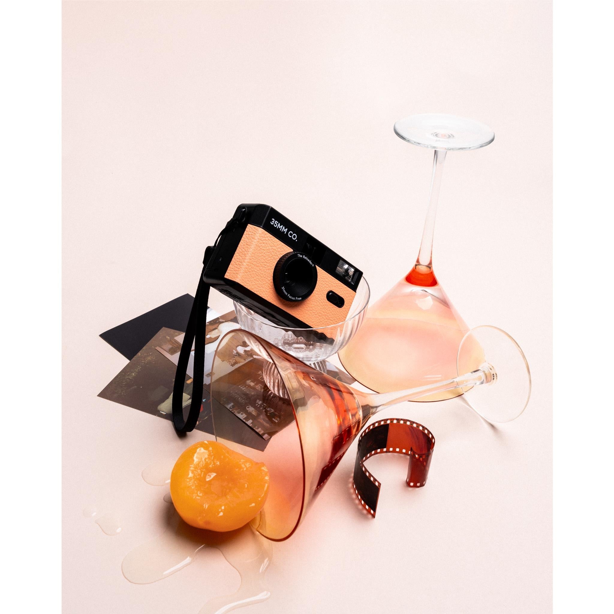 35MM CO Reloader Reusable Camera (Peach)