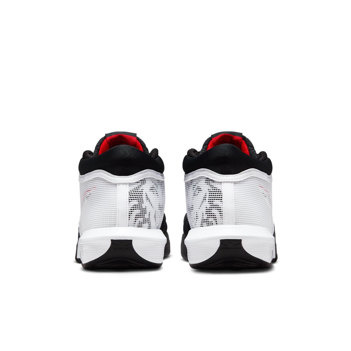 Men's LeBron Witness 8 Basketball Shoes