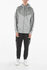 Nike Logoed Side Band Sweatshirt with Zip Closure