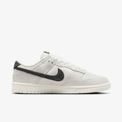 Nike Dunk Low SE HQ3502-100 Sneakers Women's White Black Lifestyle Shoes LIQ749