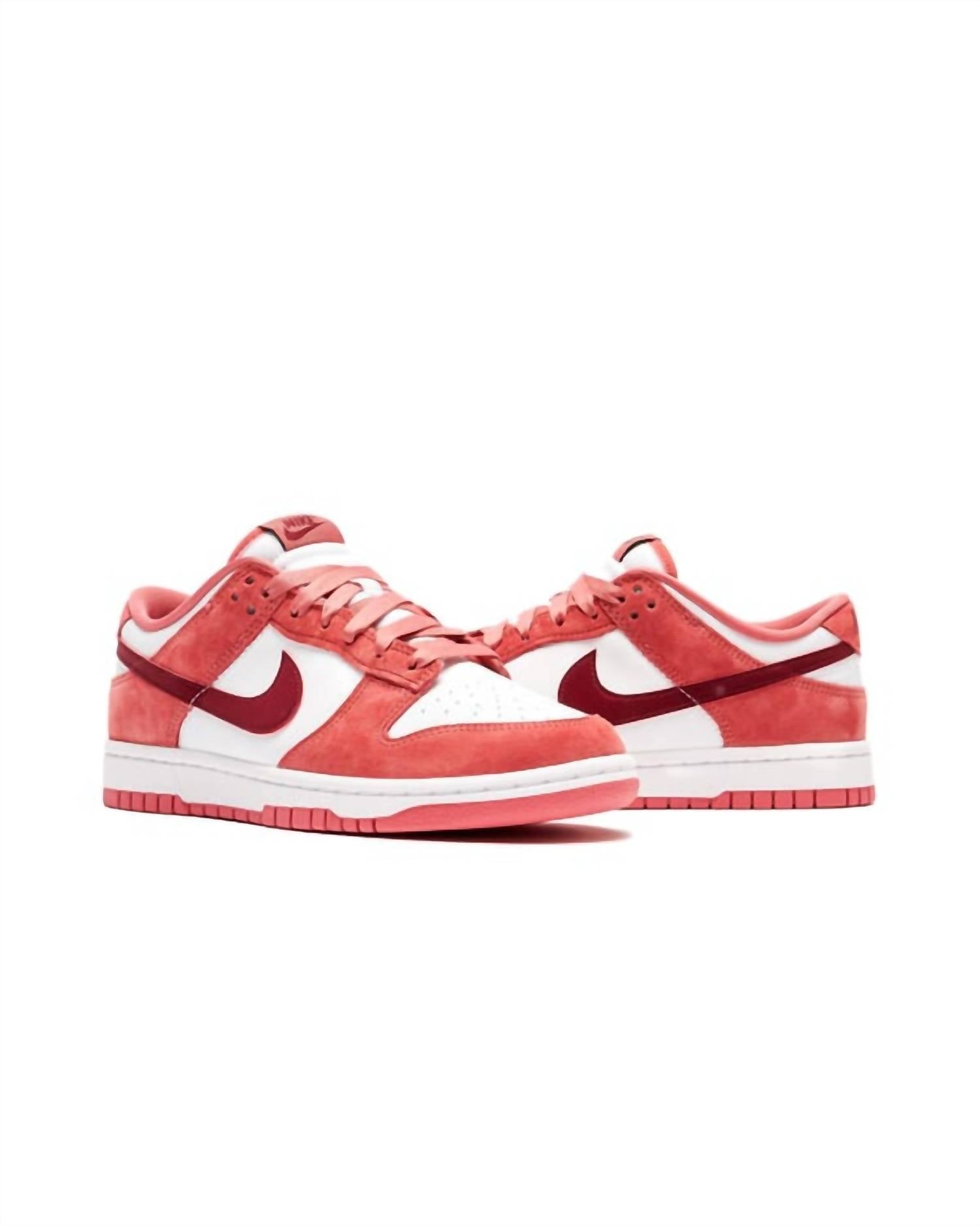 Women's Dunk Low Sneakers In White / Team Red-Adobe-Dragon Red