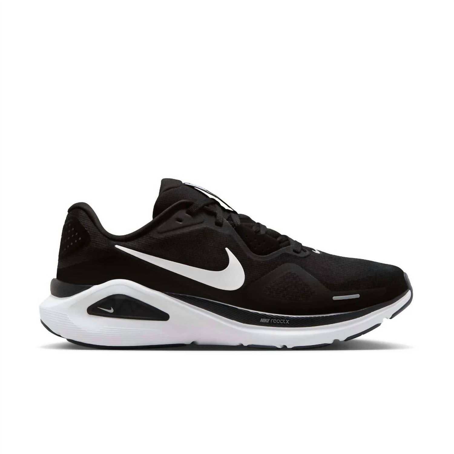Men's Structure 26 Shoes In Black/white/cool Grey/metallic Silver