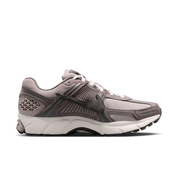 Men's Zoom Vomero 5 SE Shoes
