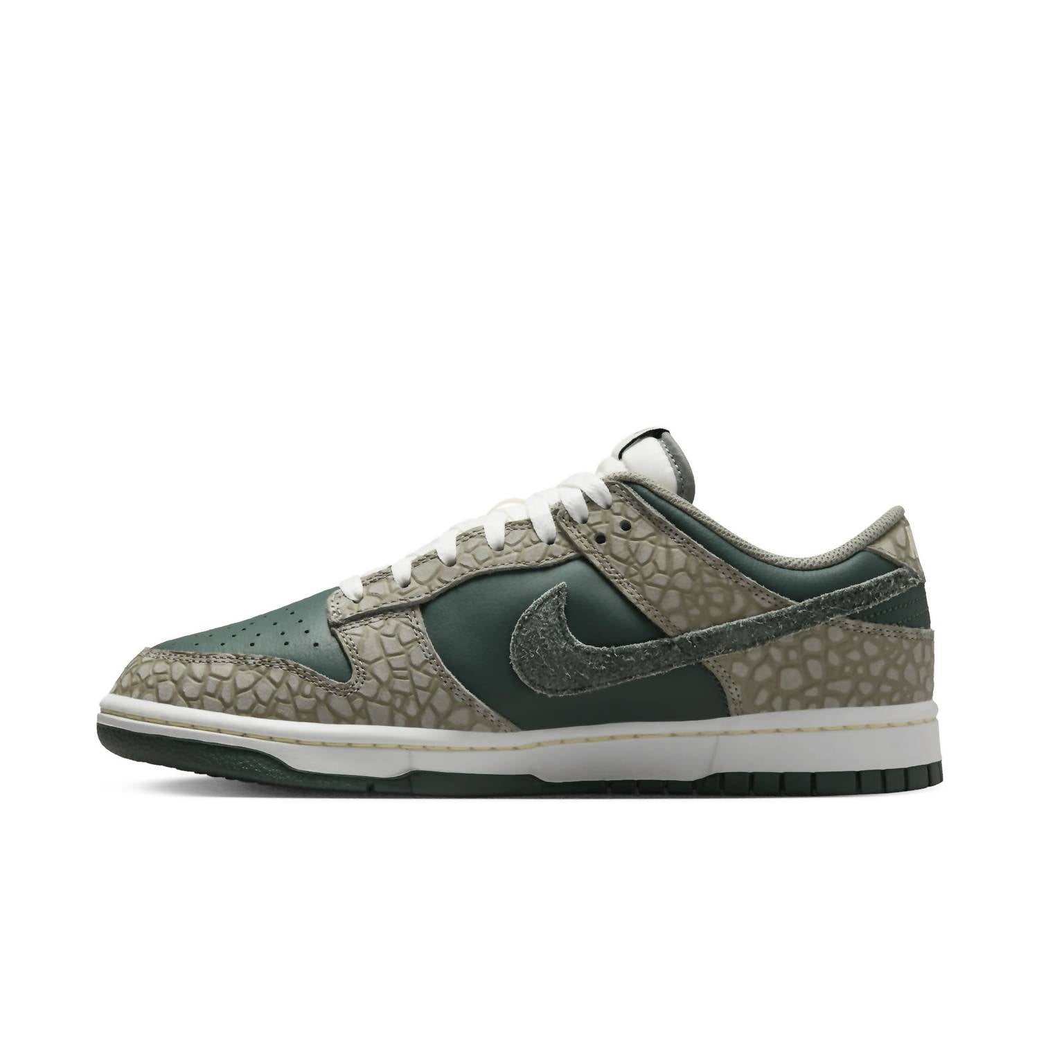 Men's Dunk Low Retro Premium Sneakers In Dark Stucco/vintage Green