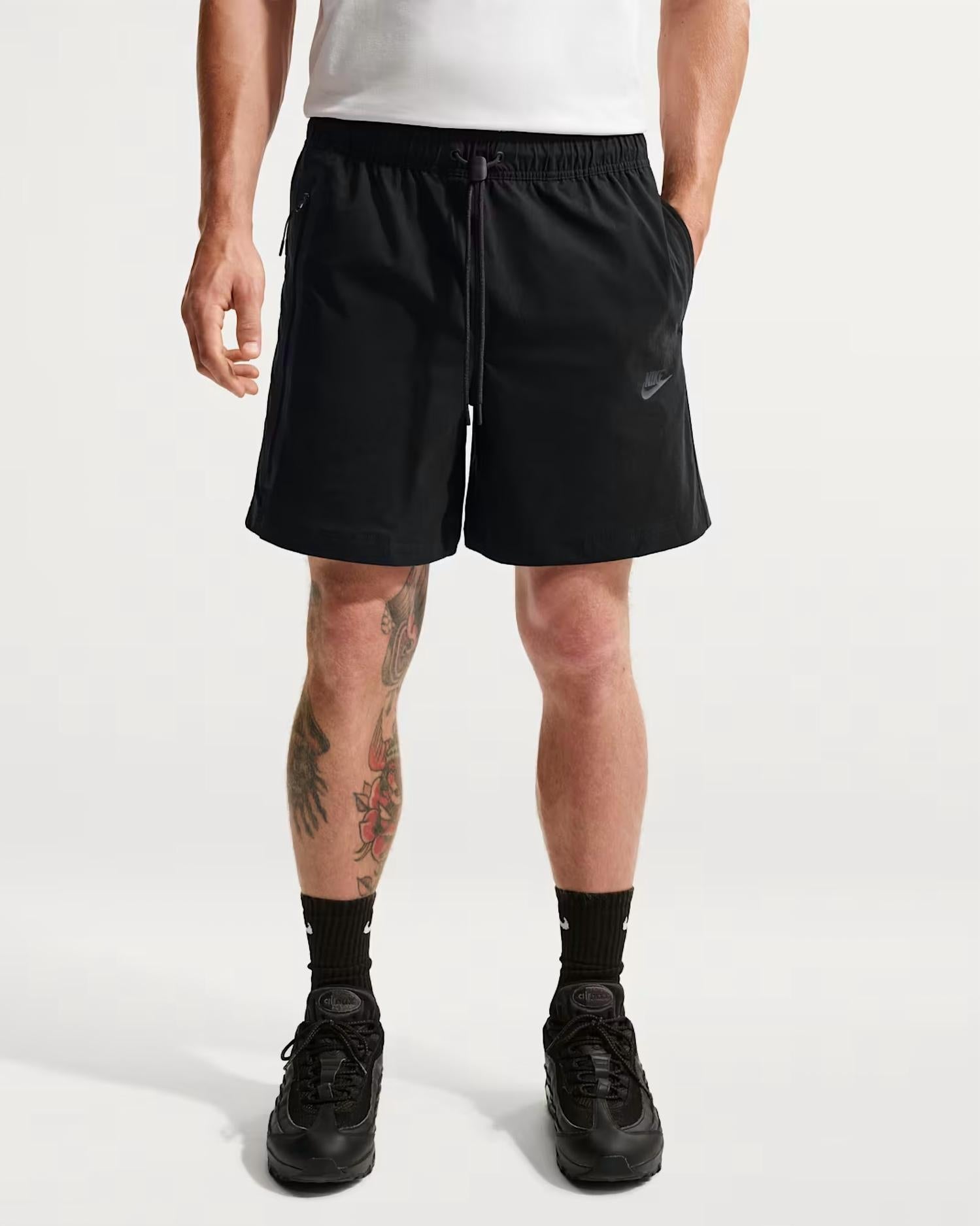Tech Woven Shorts In Black