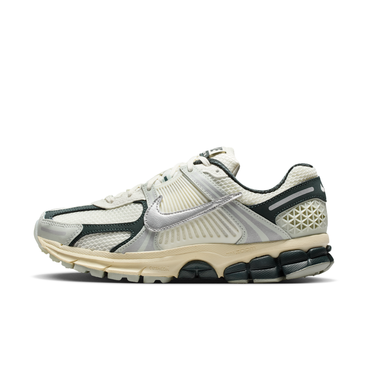 Women's Zoom Vomero 5 Shoes with Reflective Accents