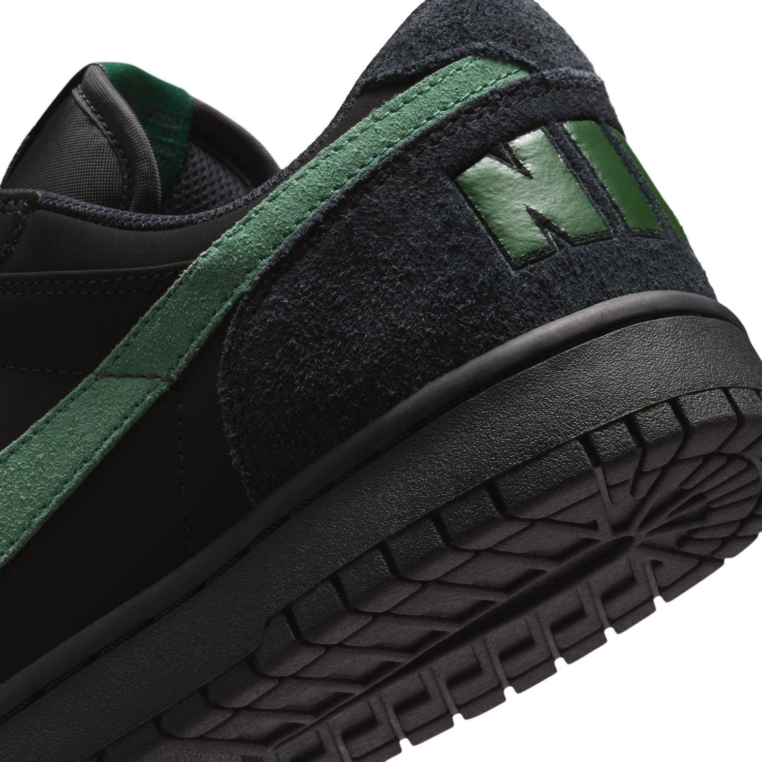 Big Nike Low - Mens