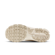 Women's Zoom Vomero 5 Shoes