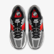 Men's Zoom Vomero 5 Sneaker In Metallic Silver/flat Silver/light Crimson/black