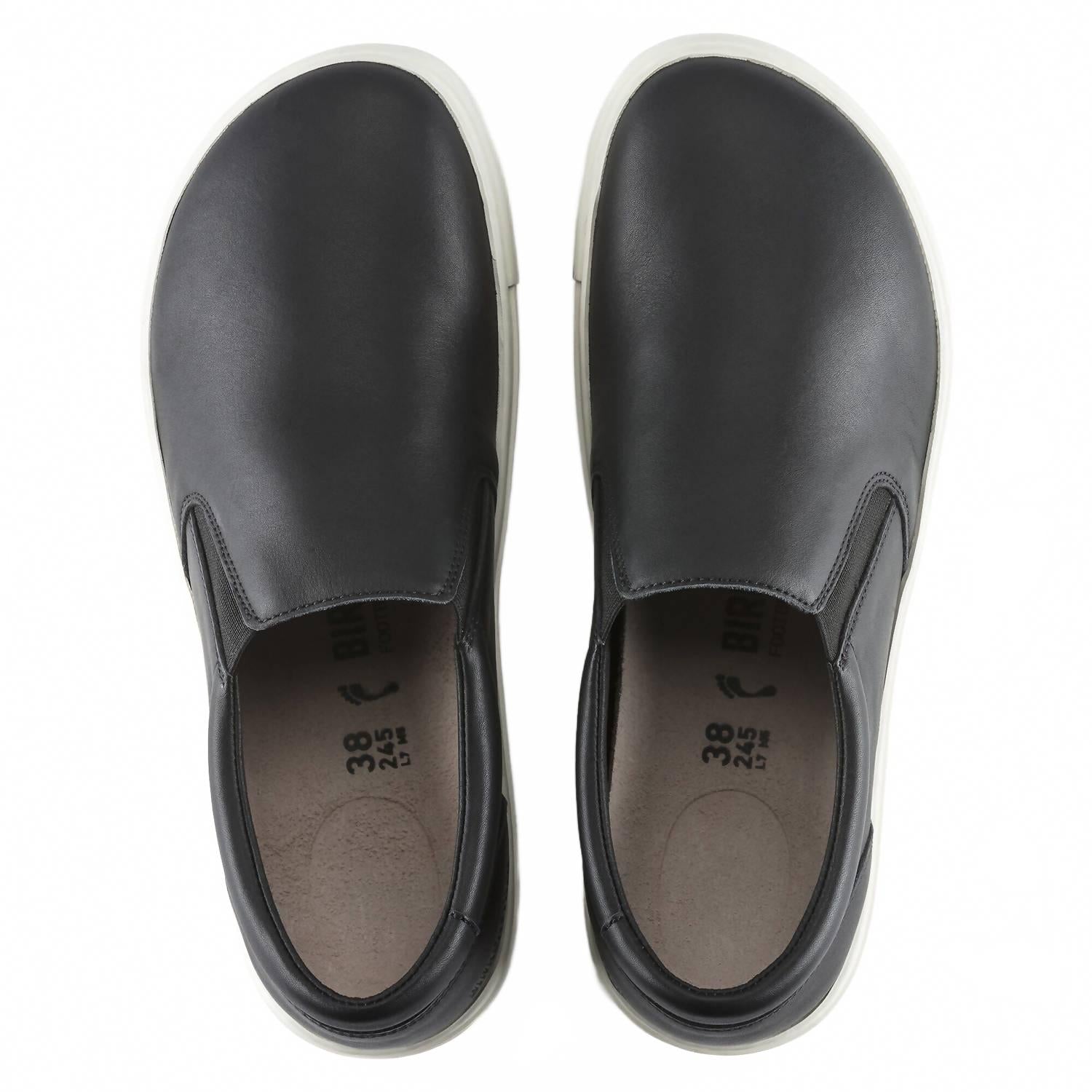 Unisex Oswego Slip-On Shoe In Black