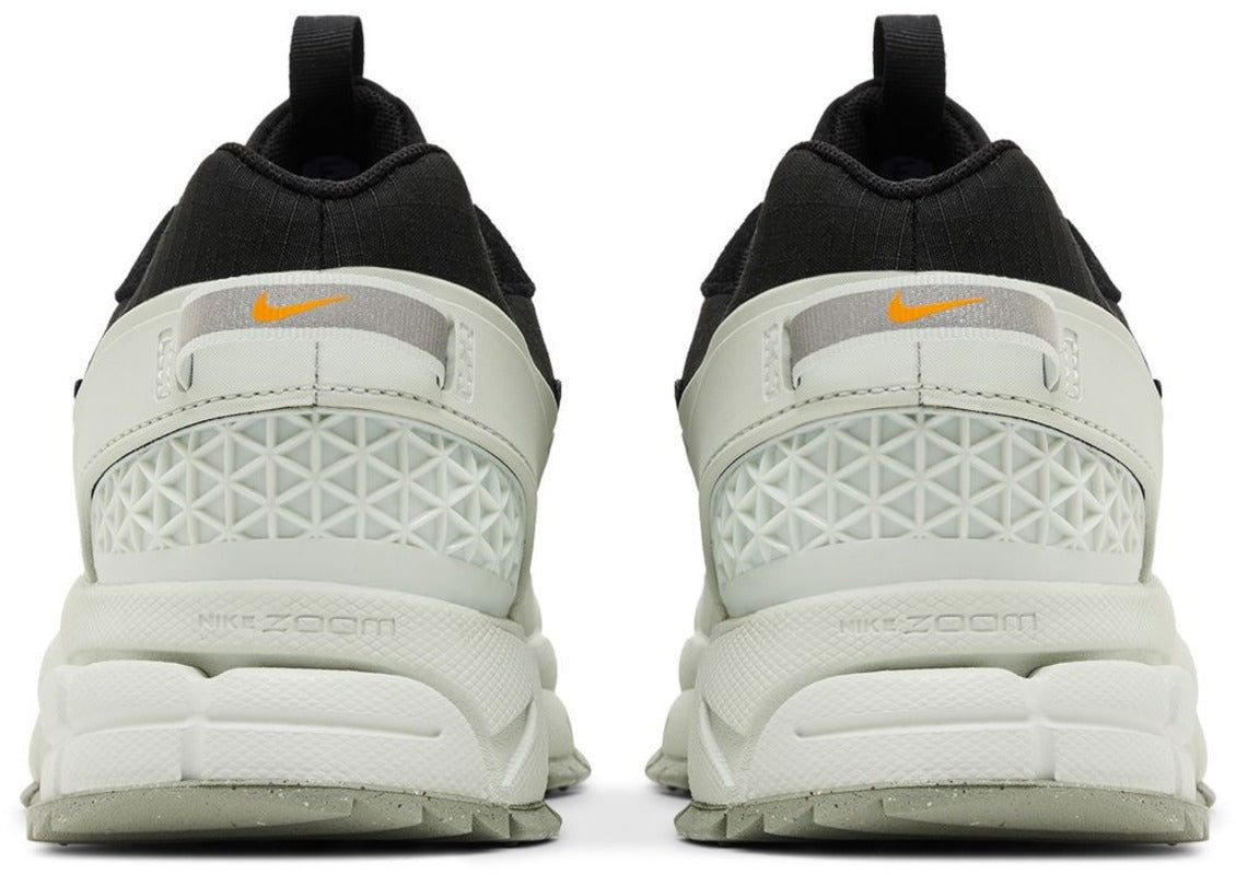 Nike Zoom Vomero 5 Roam Black Light Silver