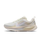Women's Vomero 18 Road Running Shoes