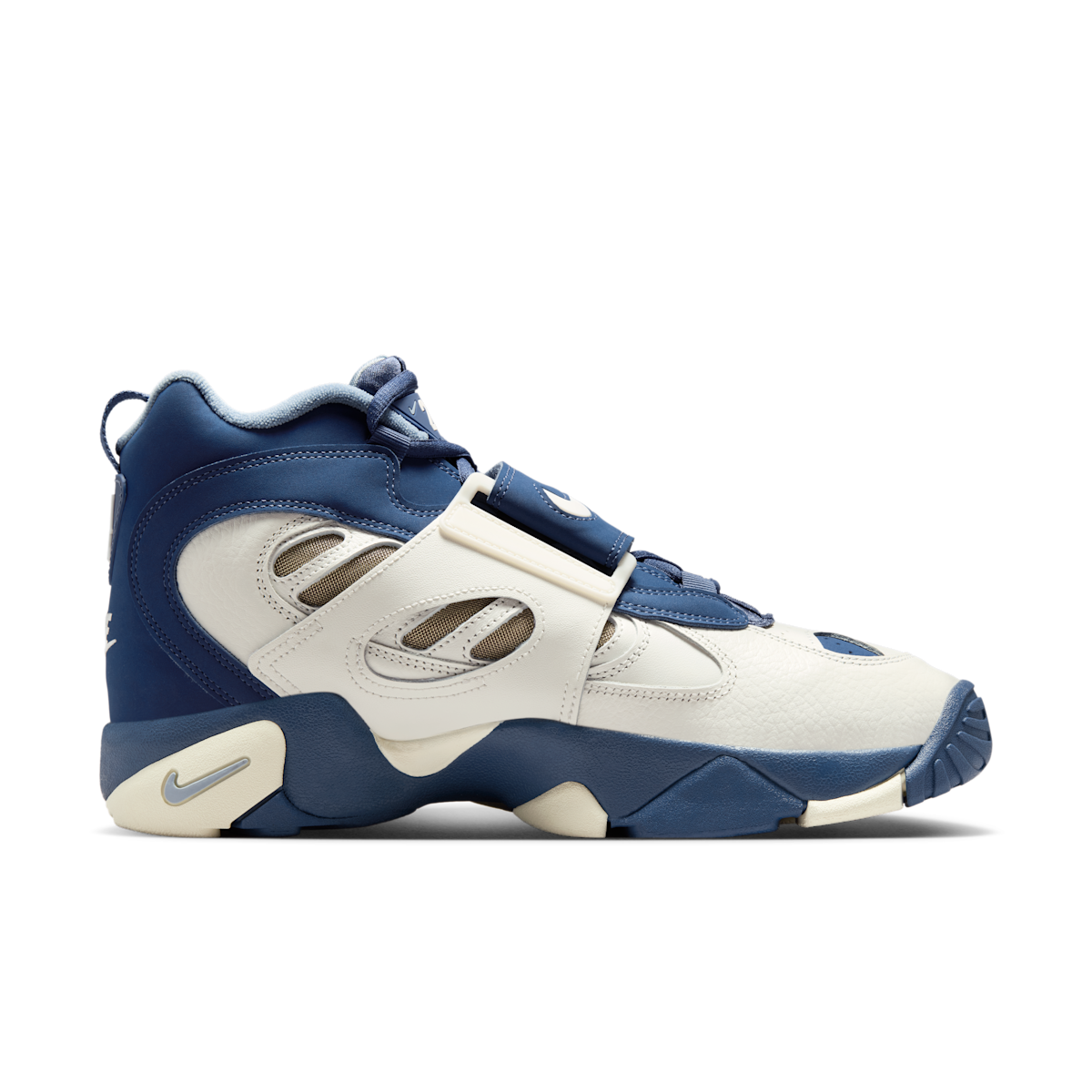 Men's Air Diamond Turf II Shoes