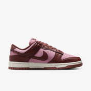 Women's Dunk Low Next Nature Shoes In White/dark Pony/sail/elemental Pink